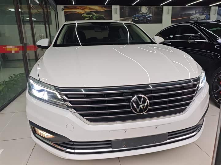 Фото 3 - Volkswagen Lavida