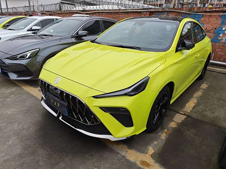 Фото 1 - MG Motor 5 Scorpio