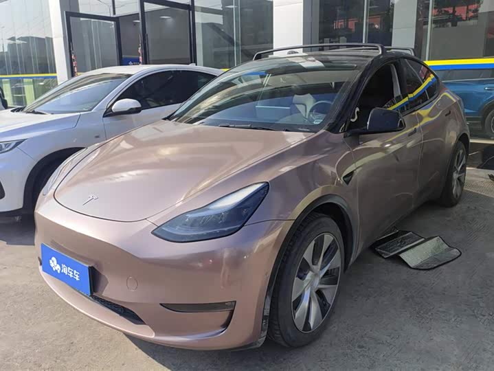 Фото 1 - Tesla Model Y