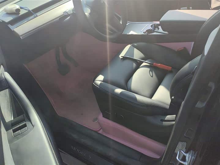 Фото 9 - Tesla Model Y