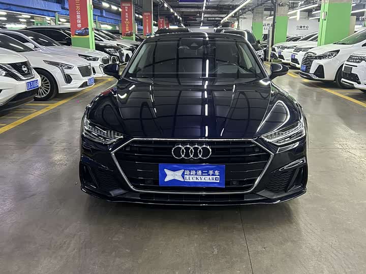Фото 2 - Audi A7