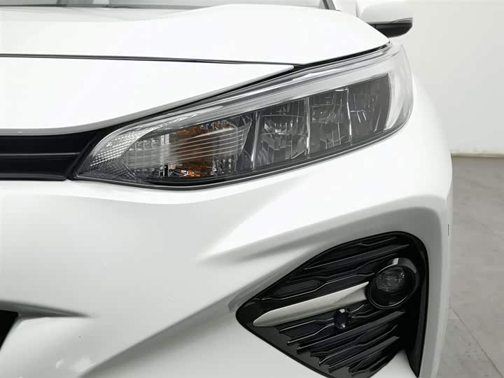 Фото 7 - Toyota Wildlander