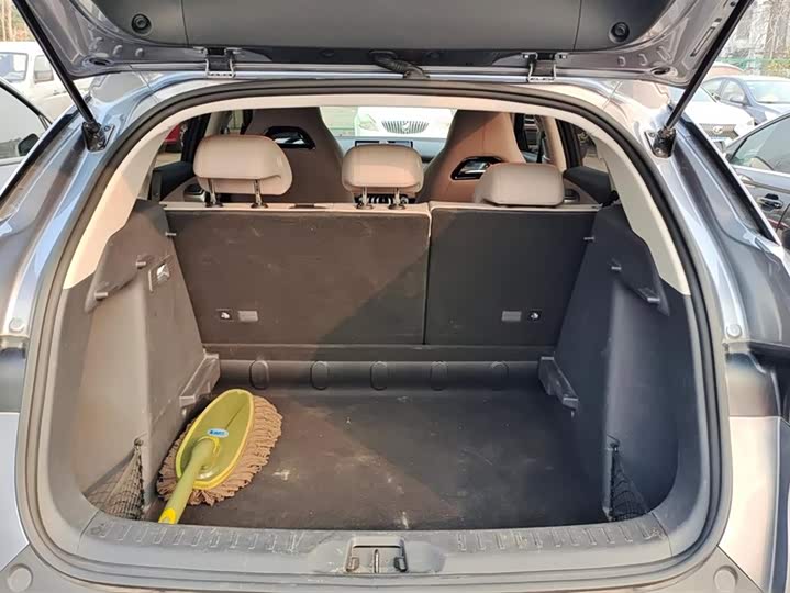 Фото 4 - BYD Yuan Plus