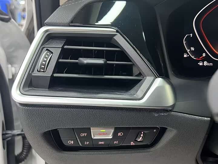 Фото 9 - BMW 3 Series