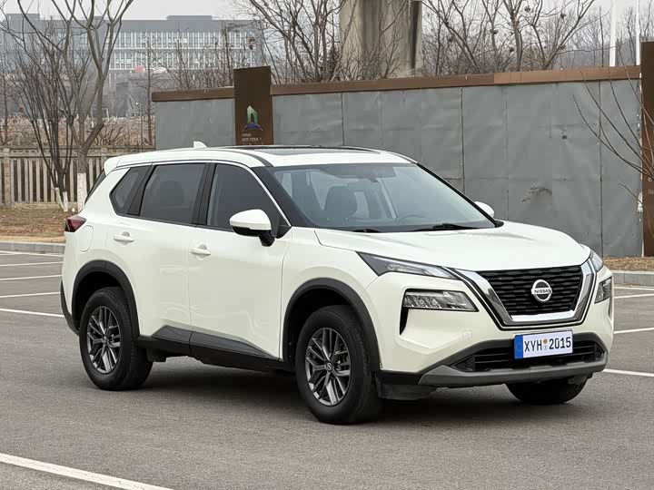 Фото 3 - Nissan X-Trail