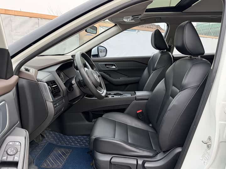 Фото 6 - Nissan X-Trail