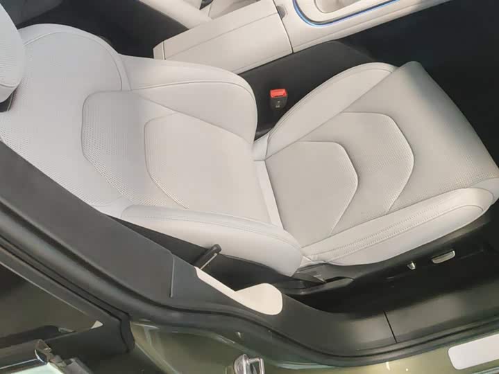 Фото 8 - Xiaomi SU7