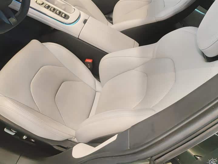 Фото 9 - Xiaomi SU7