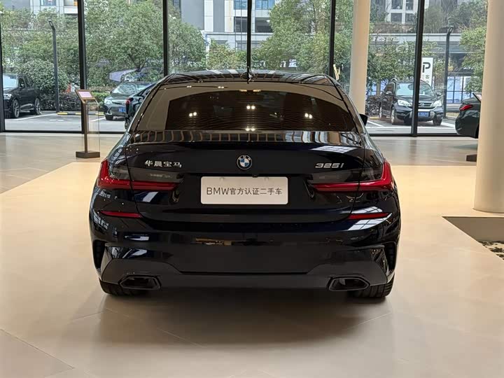 Фото 2 - BMW 3 Series