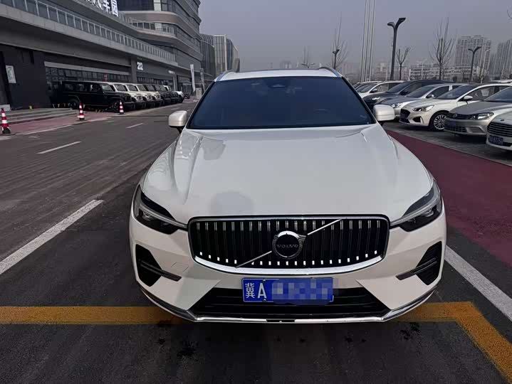 Фото 2 - Volvo XC60