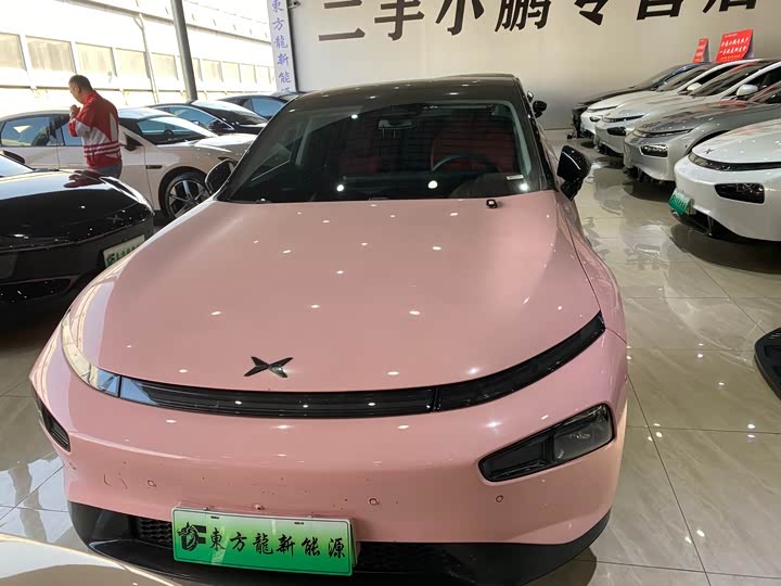 Фото 2 - XPeng P7