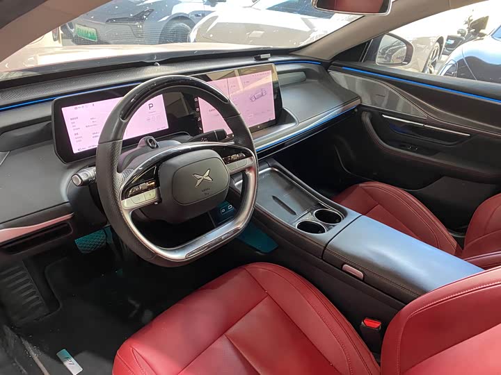 Фото 4 - XPeng P7