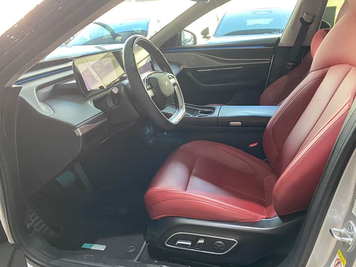 Фото 5 - XPeng P7