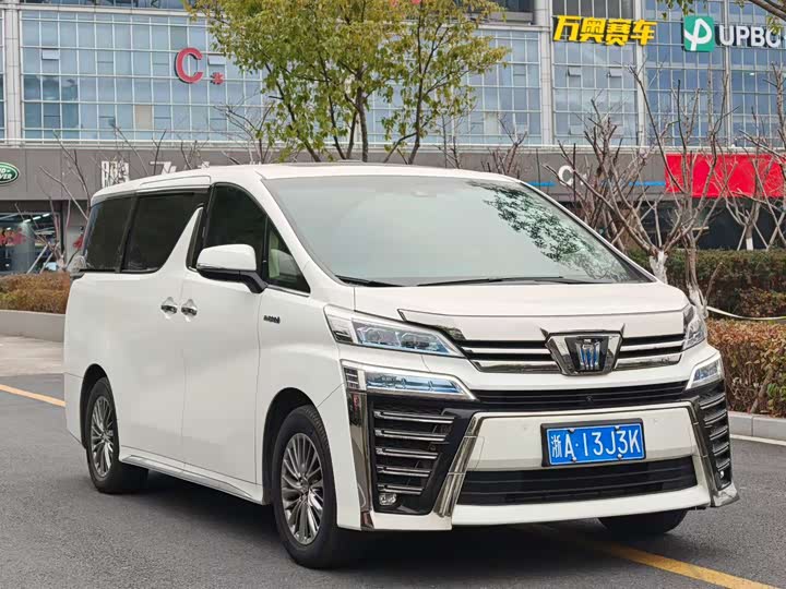 Фото 4 - Toyota Vellfire
