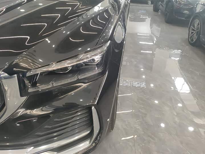 Фото 5 - Geely Monjaro