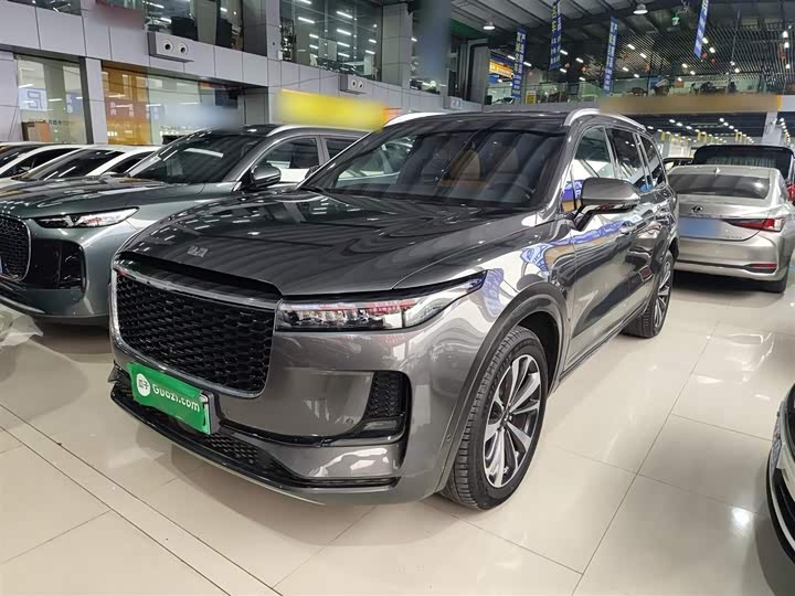 Фото 1 - LiXiang One