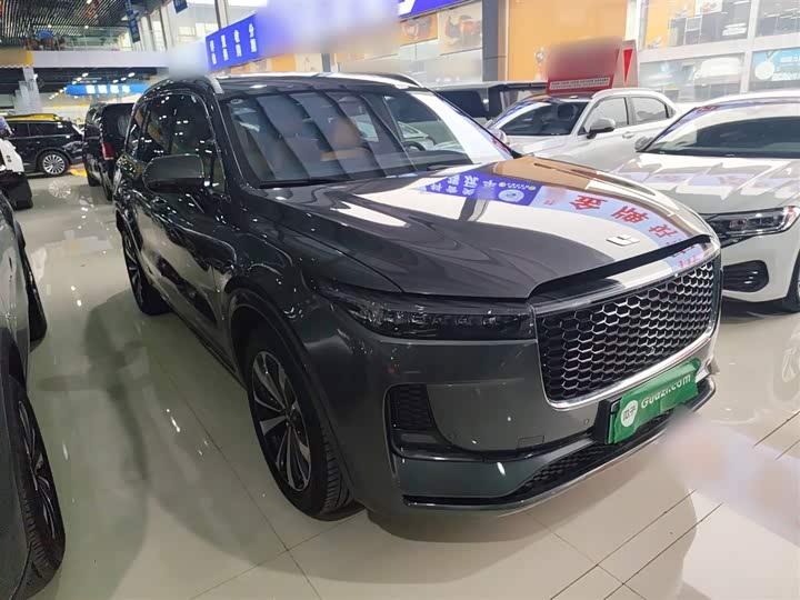 Фото 4 - LiXiang One