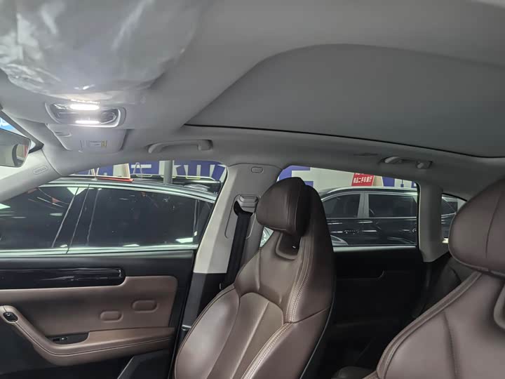 Фото 8 - Leapmotor C11