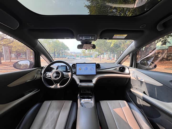 Фото 8 - BYD Dolphin