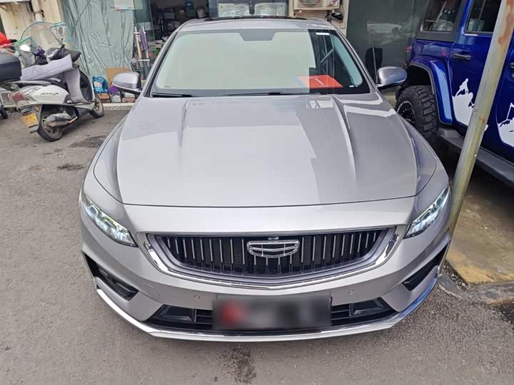 Фото 3 - Geely Preface