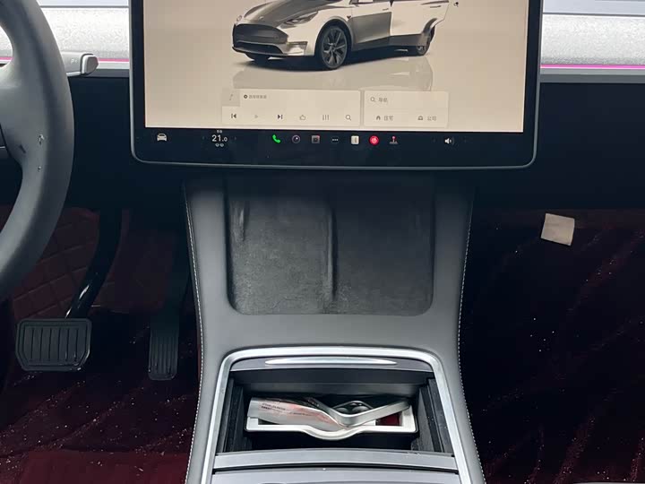 Фото 8 - Tesla Model Y