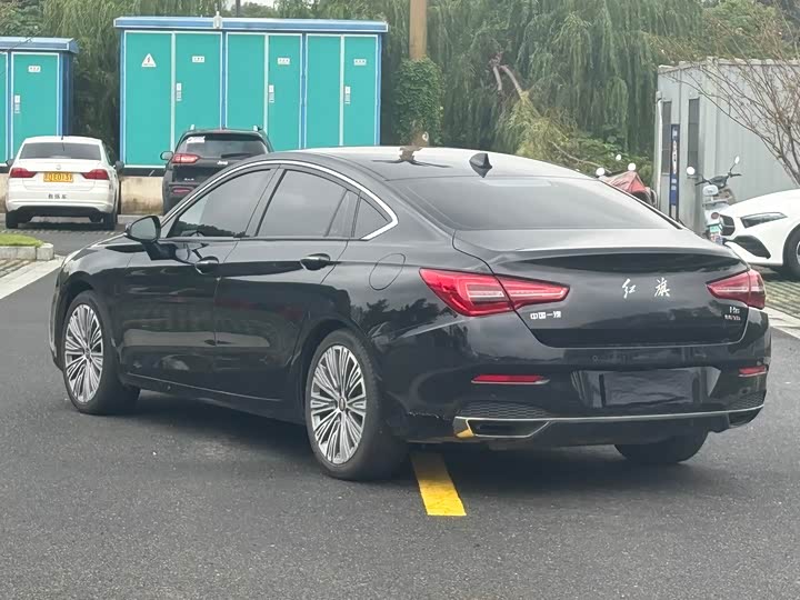 Фото 7 - Hongqi H5