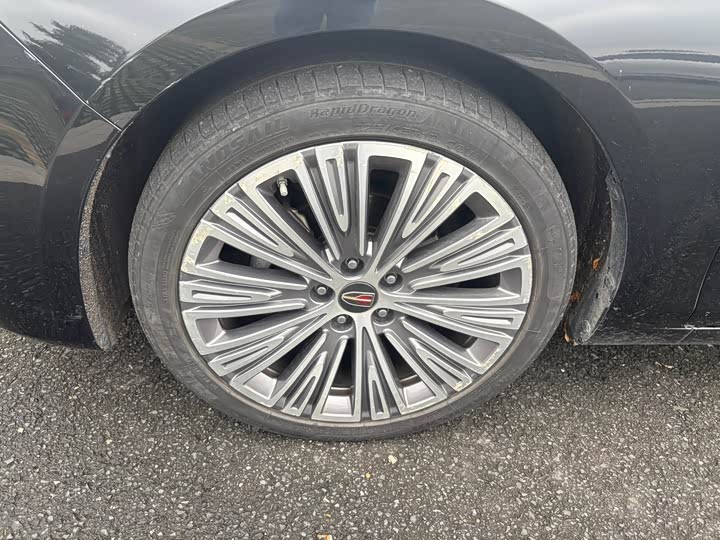 Фото 9 - Hongqi H5