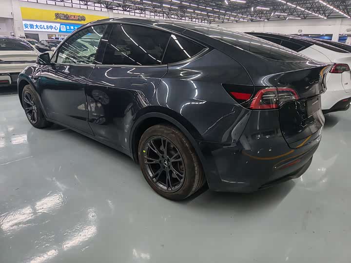Фото 5 - Tesla Model Y