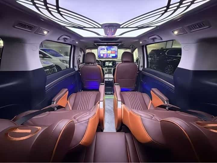 Фото 4 - GAC Trumpchi M8