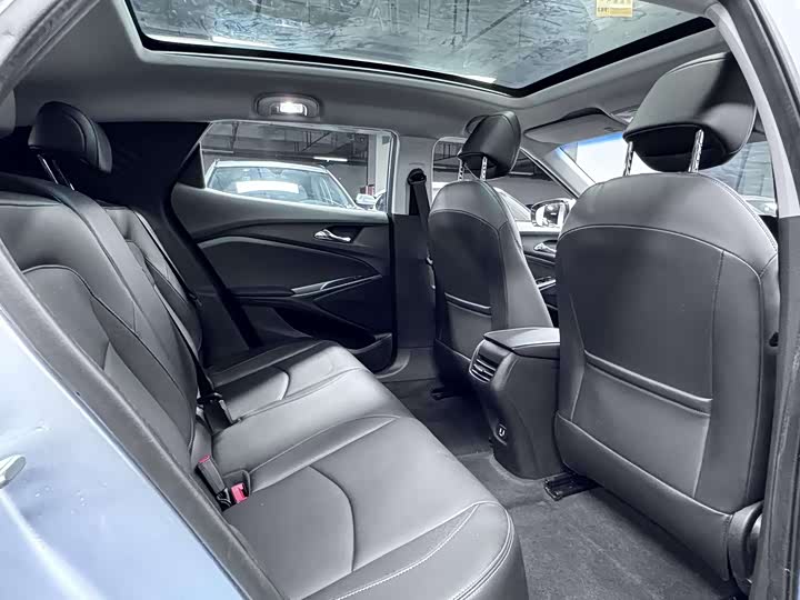 Фото 8 - Chevrolet Menlo