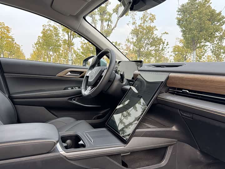 Фото 9 - XPeng P5