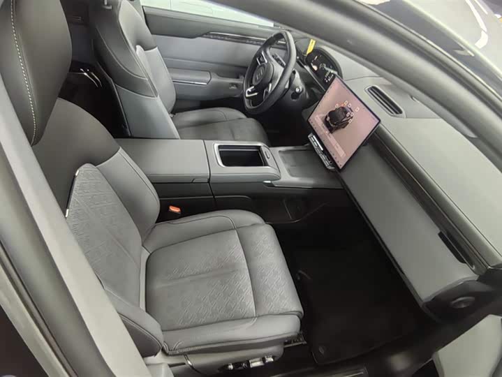 Фото 8 - Zeekr 7X