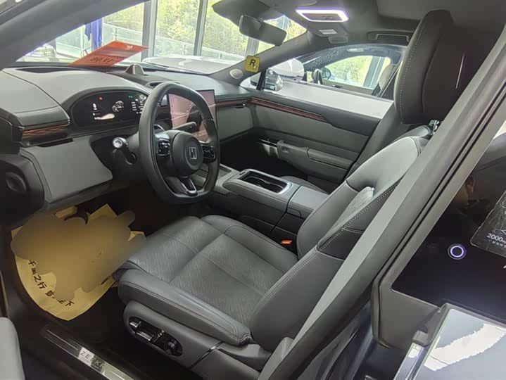 Фото 9 - Zeekr 7X