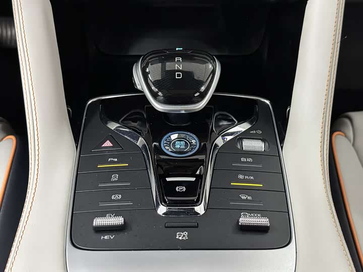 Фото 4 - BYD Song Plus