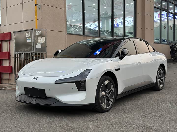 Фото 1 - XPeng Mona M03