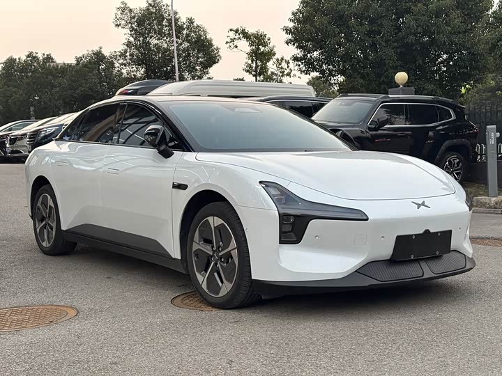 Фото 3 - XPeng Mona M03