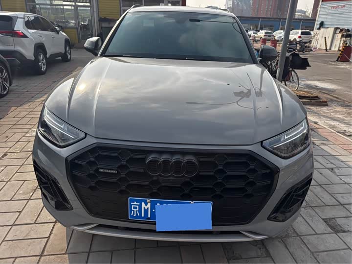 Фото 2 - Audi Q5L