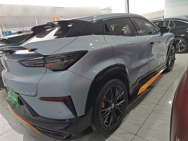 Фото 7 - Changan UNI-T