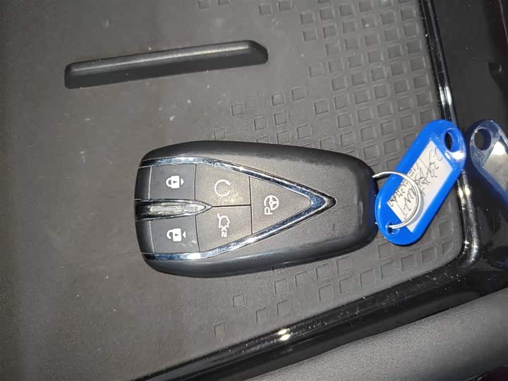 Фото 9 - Changan UNI-T