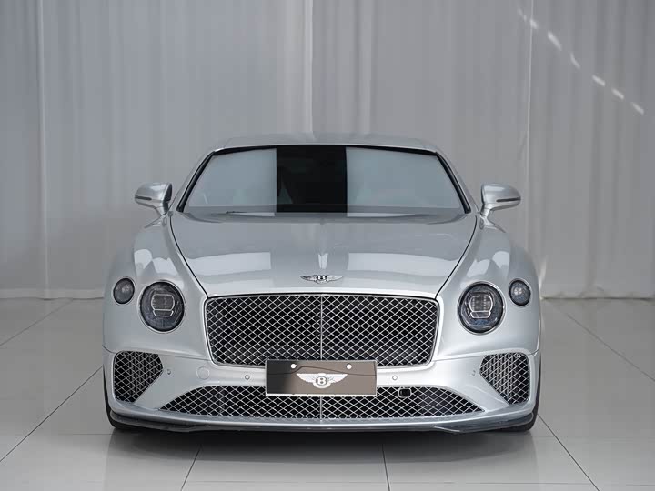 Фото 2 - Bentley Continental GT