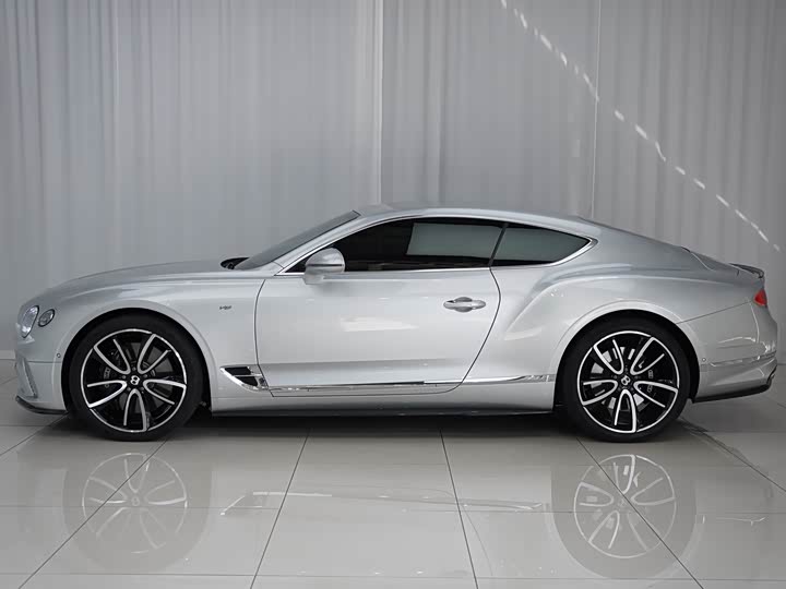 Фото 3 - Bentley Continental GT