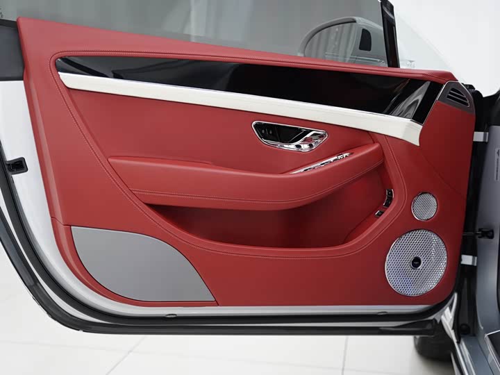 Фото 4 - Bentley Continental GT