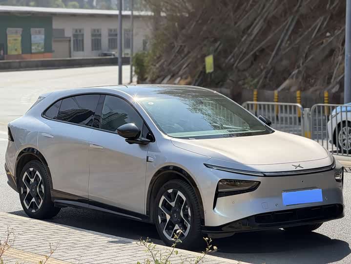 Фото 3 - XPeng G7