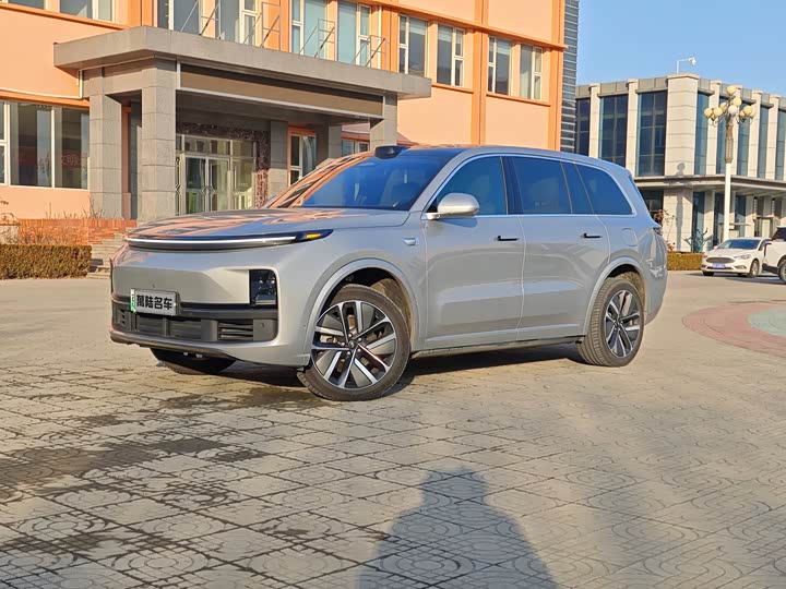 Фото 1 - LiXiang L9