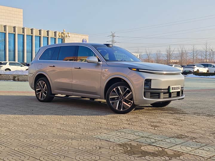 Фото 2 - LiXiang L9