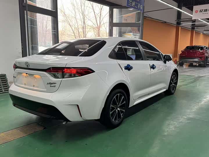 Фото 6 - Toyota Levin