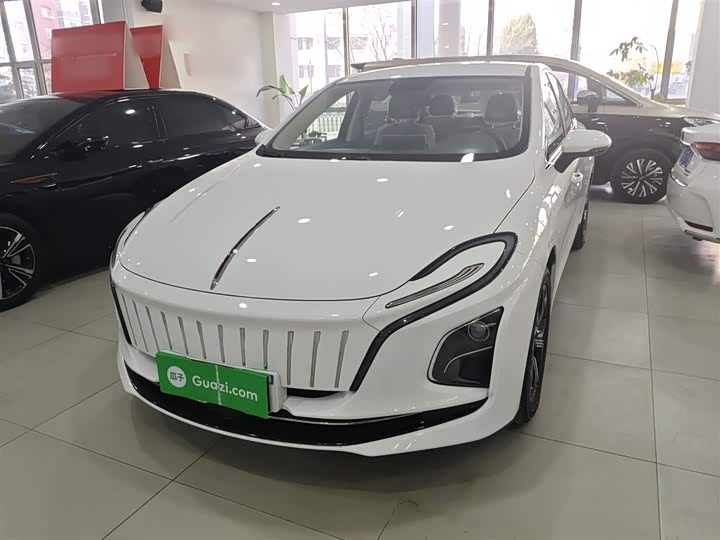 Фото 1 - Hongqi E-QM5