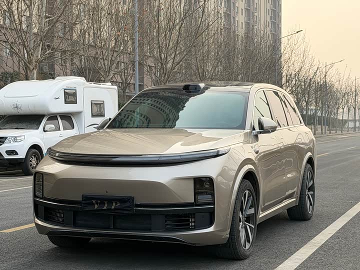 Фото 1 - LiXiang L8