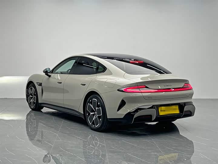 Фото 4 - Xiaomi SU7