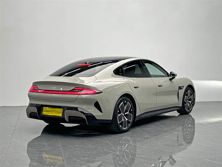 Фото 6 - Xiaomi SU7